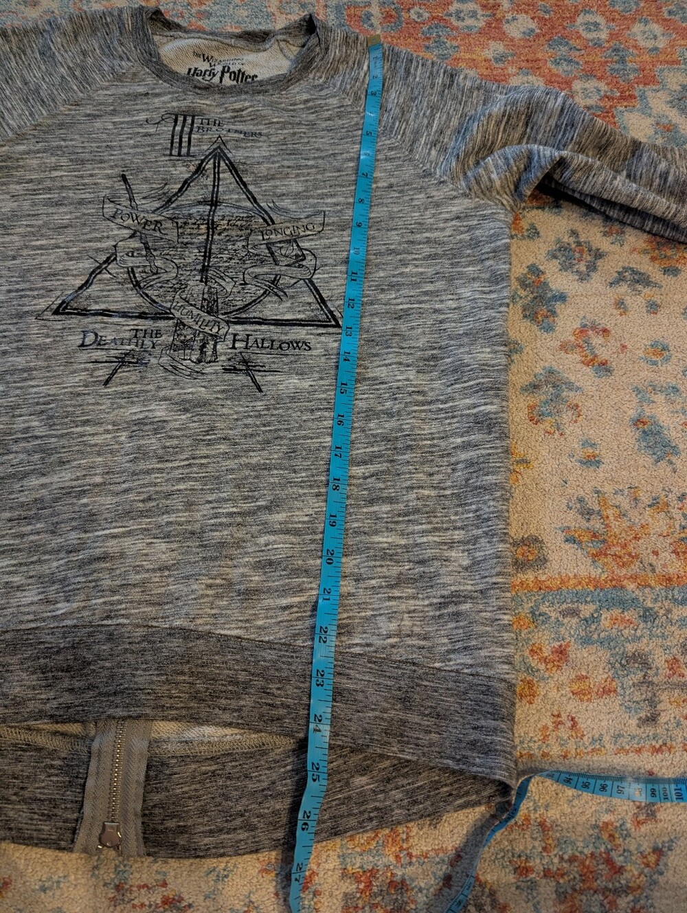 Wizarding World of Harry Potter Gray Sweatshirt Deathly Hallows Womens Small - Picture 8 of 9
